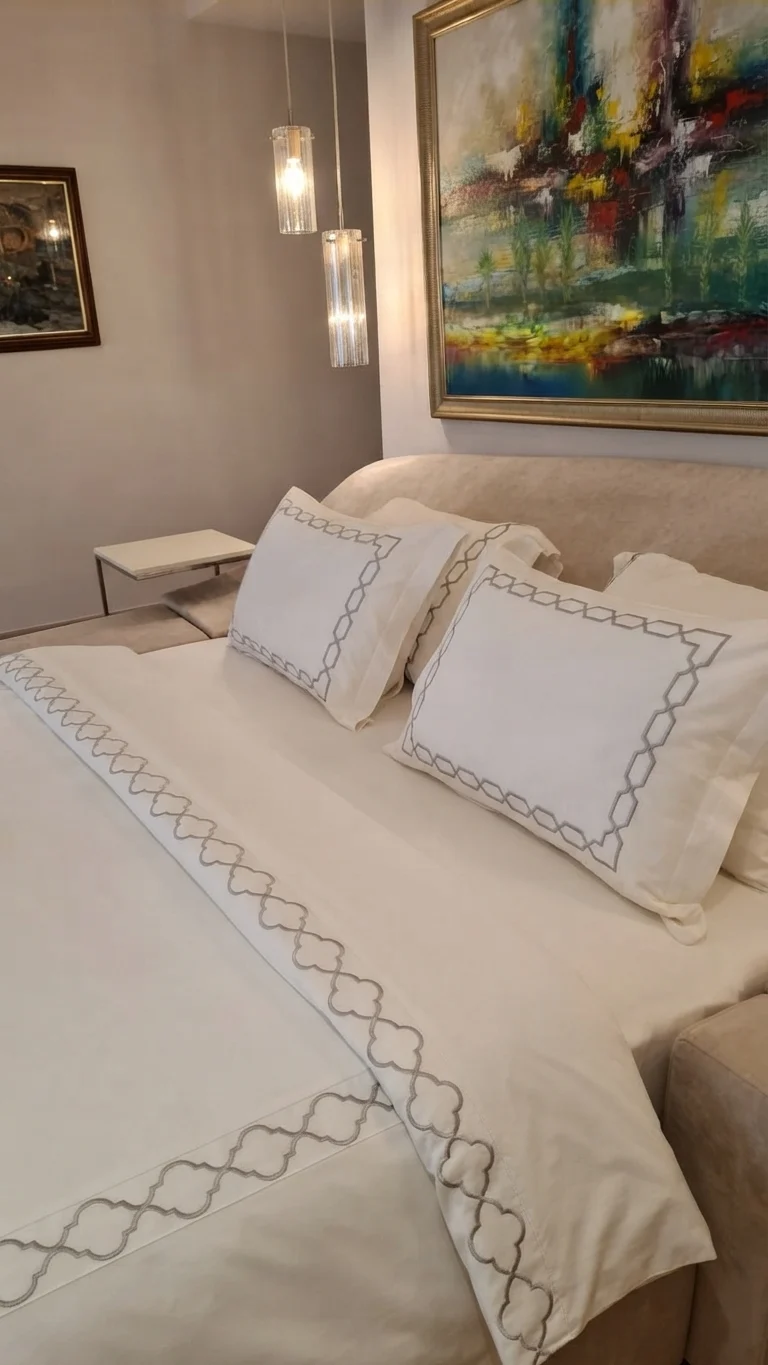 Gri Geometrik Nakışlı Nevresim Takımı